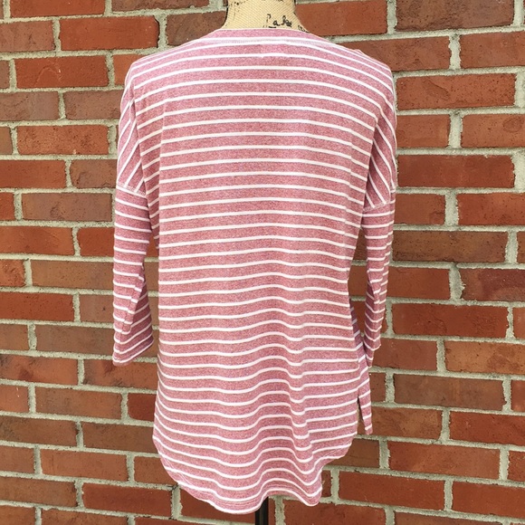 O & O Stitchfix Exclusive 3/4 Sleeve V Neck Small - Picture 5 of 6